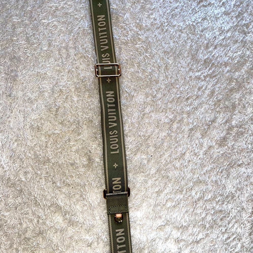 Louis Vuitton Multi-Pochette strap